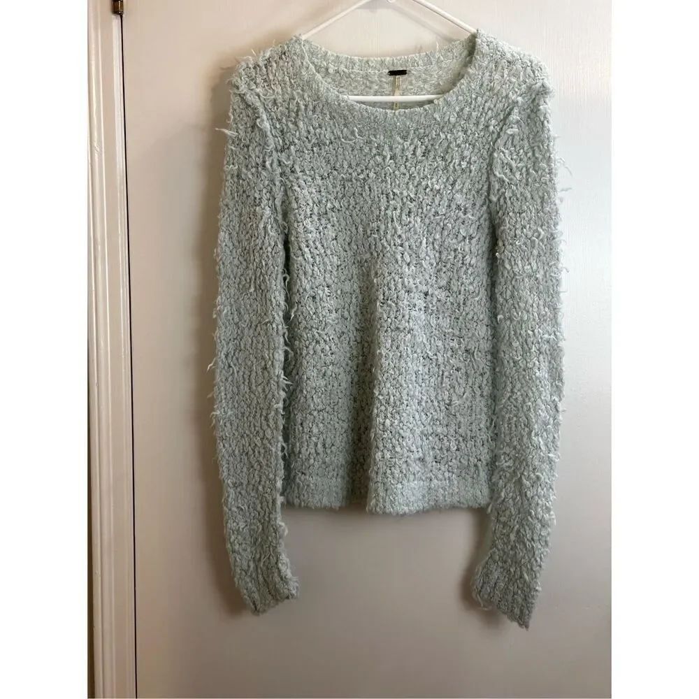 Free People size M loose weave knit sweater mint green